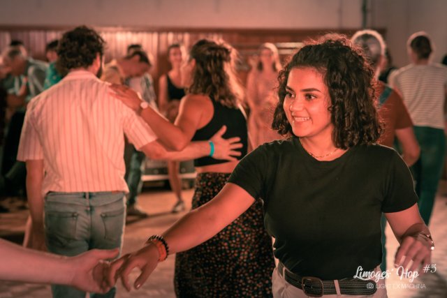 Limoges'Hop #5 - soirée d'ouverture du vendredi

Partage libre à des fins non promotionnelles ou commerciales, en créditant l'auteur (@lightexmachina).

© Alexandre - LIGHT EX MACHINA 2023, tous droits réservés.